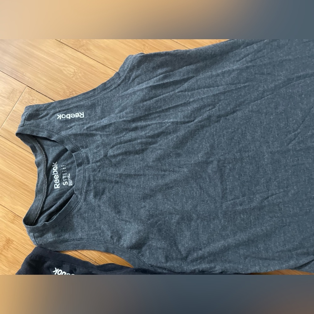 Bundle Reebok tank tops - Picture 7 of 11